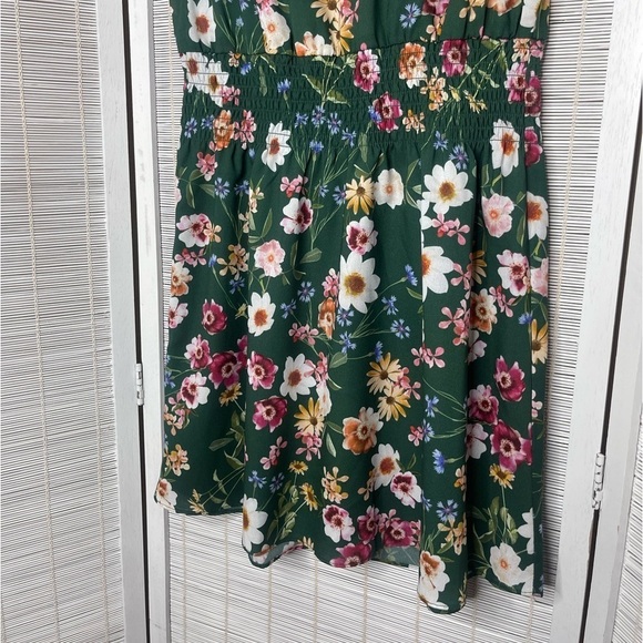 Parker Dress Green Floral Smocked Waist Flutter Sleeve NWT Size XS - Picture 3 of 8